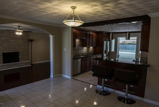 Photo - 19 Stratford Pl