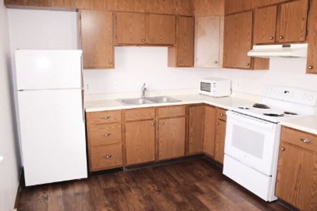 Photo - 520 N Oak St