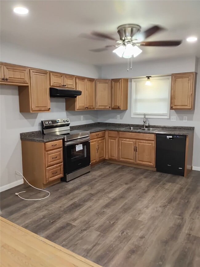 Photo - 7454 Blanding Dr