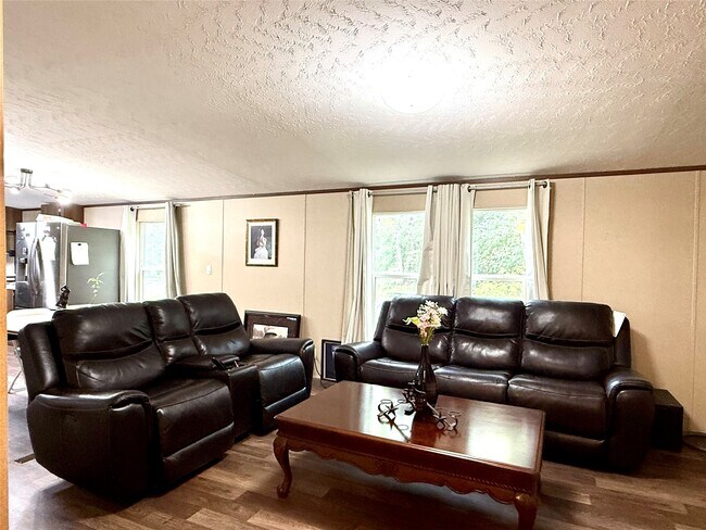 Photo - 17008 FM 1484 Rd