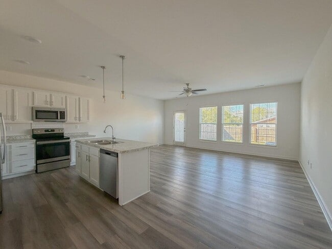 Photo - 331 Platt Dr