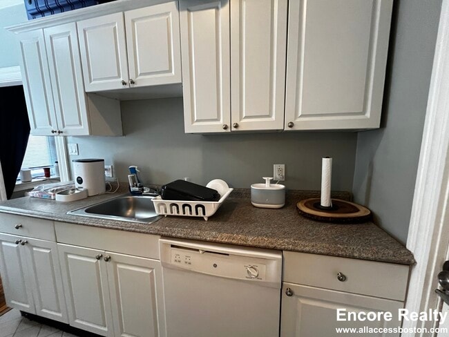 Photo - 1625 Commonwealth Ave