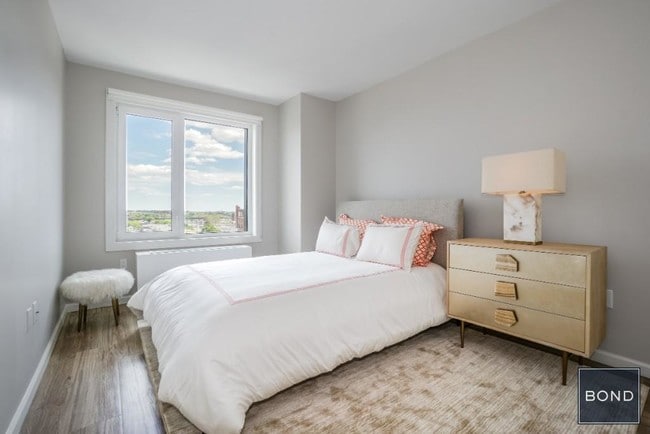 Building Photo - 178-02 Hillside Ave. Unit 613 Rental