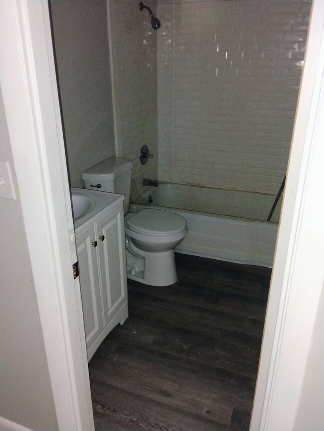 38 Mast Rd Unit 5