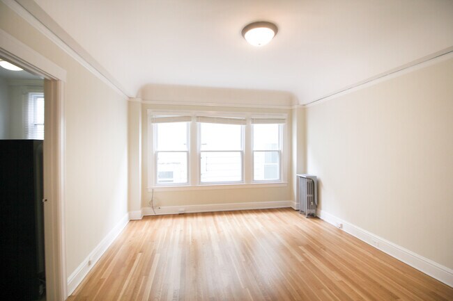 Photo - 1935 Franklin St Unidad 305