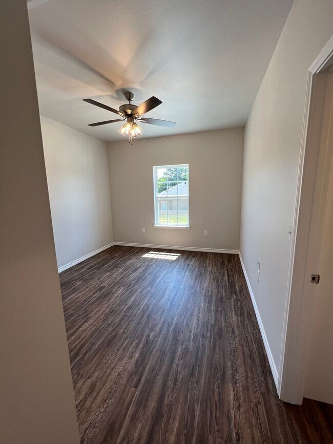 Photo - 145-147 Village North Circle Unit 147