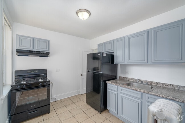 Second Floor - 1BR, 1BA - 550SF - Kitchen