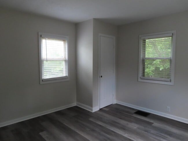 Photo - 1794 Republic Ave