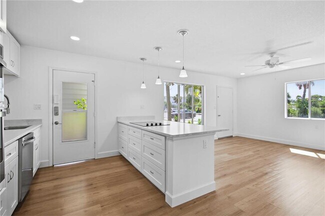Photo - 765 John Ringling Blvd Unit 1CLARI
