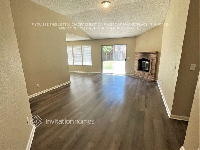 Photo - 2906 Erin Dr