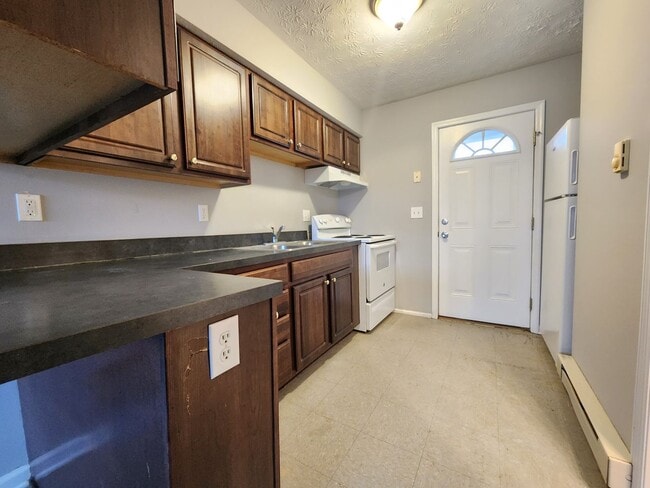 Photo - 1784 Lisle Ave