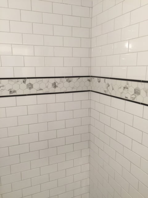 Tiled Shower stall - 444 Bedford Street Unidad Apt 8N