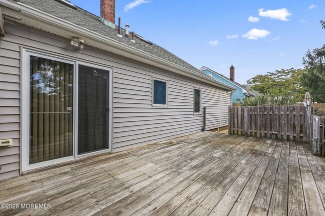 21 Fairway Dr