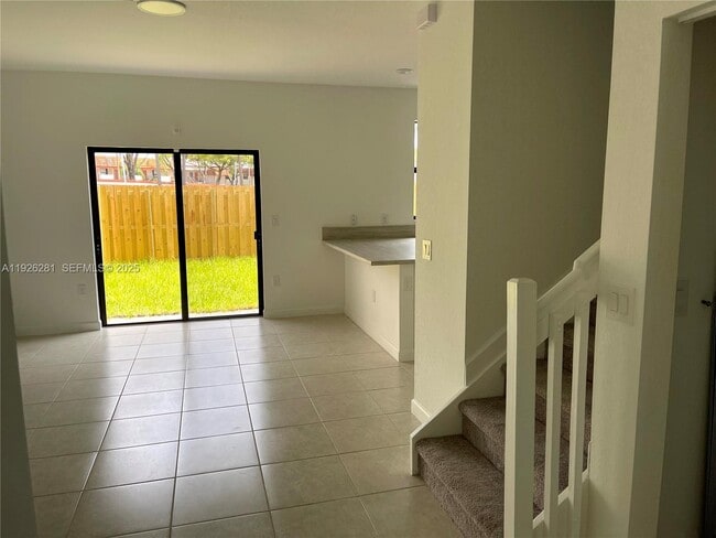 Photo - 20679 NE 7th Pl