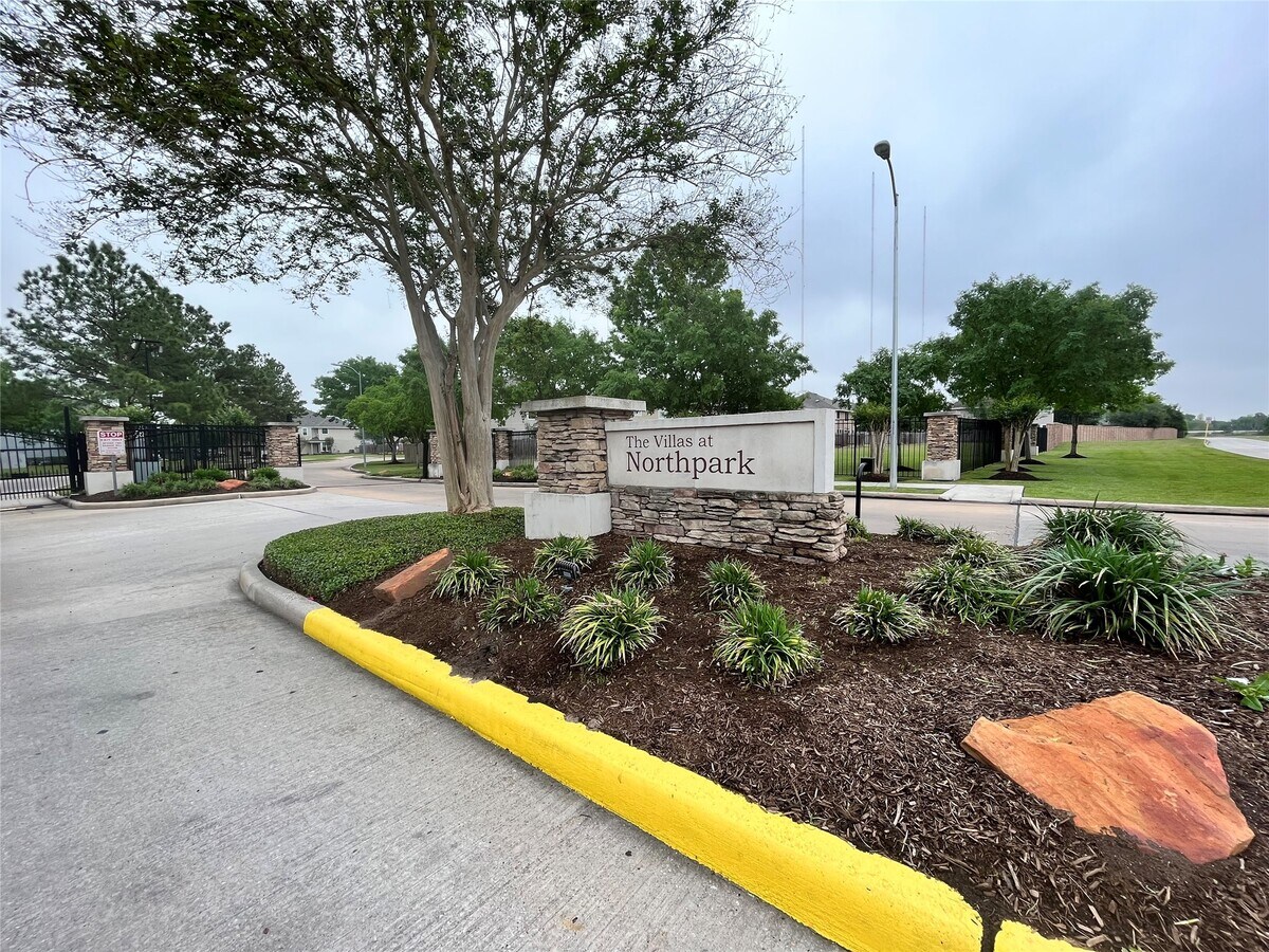 Photo - 2811 Hackamore Hollow Ln
