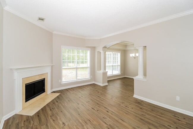 Photo - 10076 Woodland Grove Dr