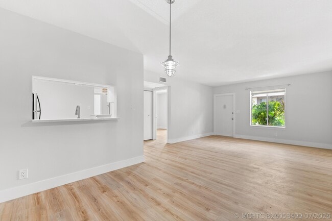 6446 Chasewood Dr Unit b