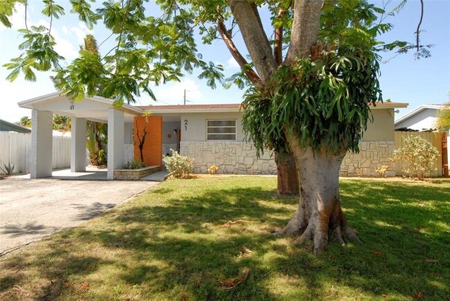 Building Photo - 21 NE 57th Ct Rental