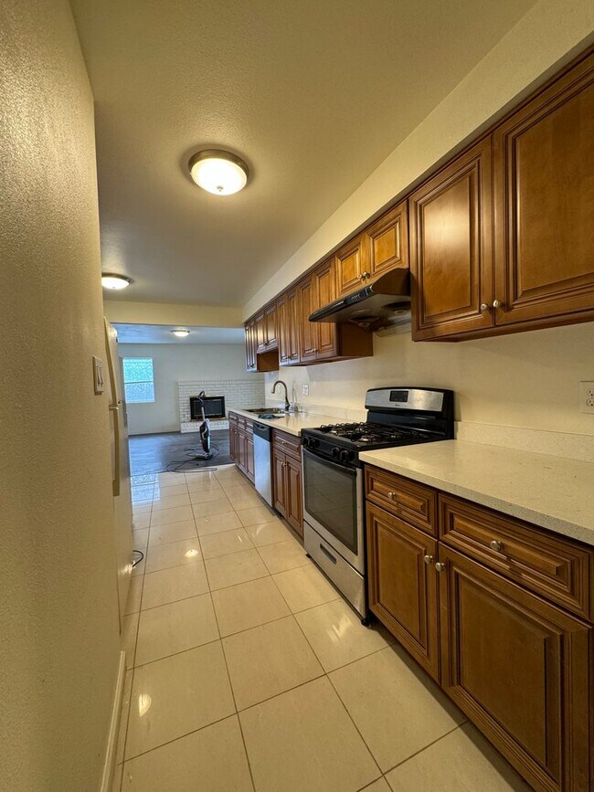 Photo - Spacious floor plans 3bedroom, 2bath in a ...