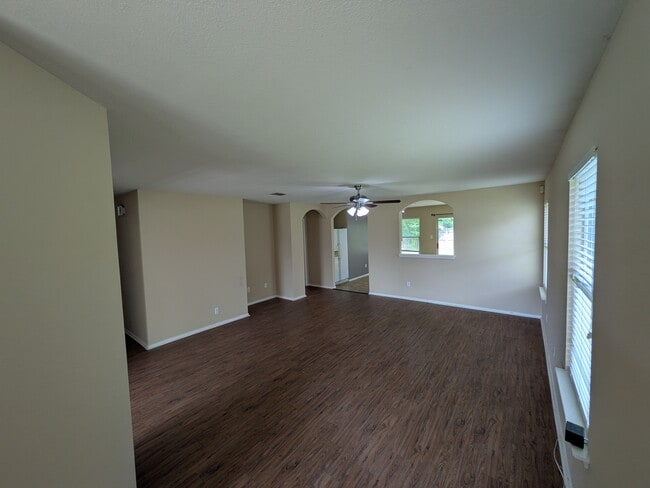 Photo - 133 Carolyns Way