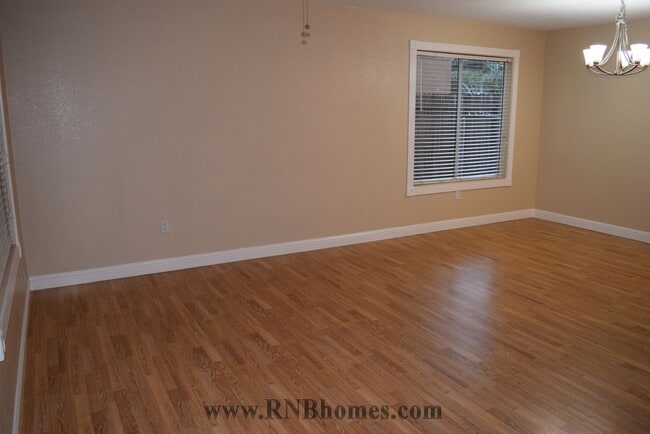 Photo - 1930 Crystal Ct