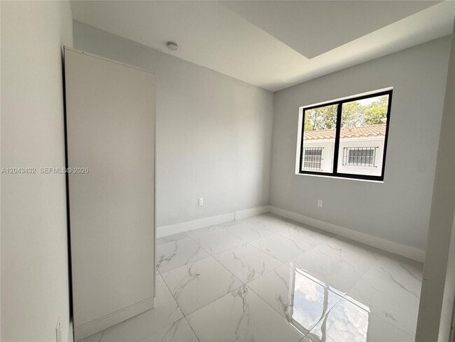 Photo - 450 Beacom Blvd