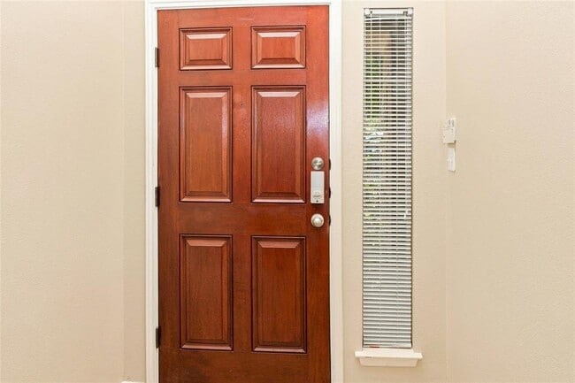 1817 Shaker Trail