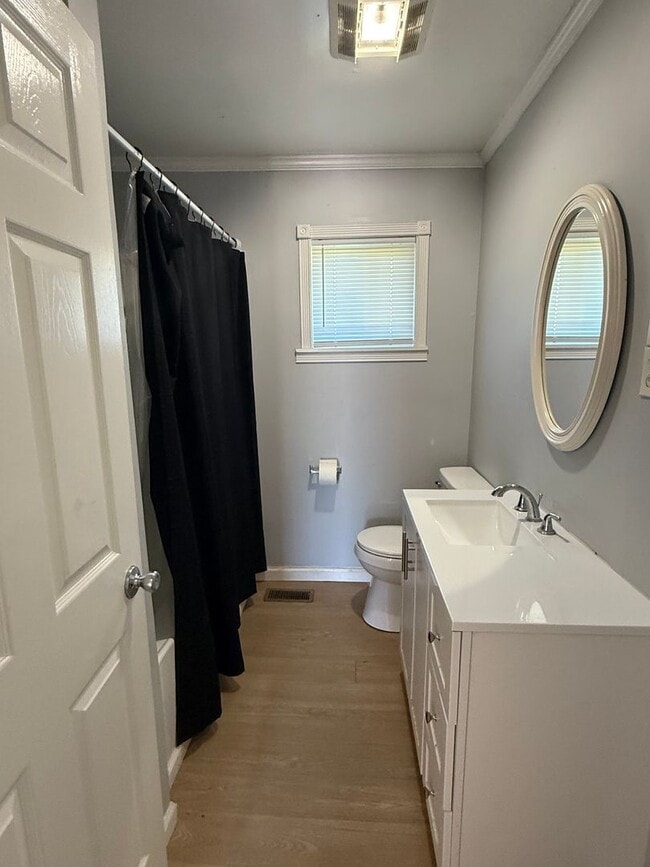 Photo - Charming 3 Bedroom, 2 Bath Home with Large Attached Shop in South Dalton