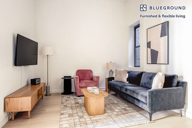 Building Photo - 230 W 72nd St Rental
