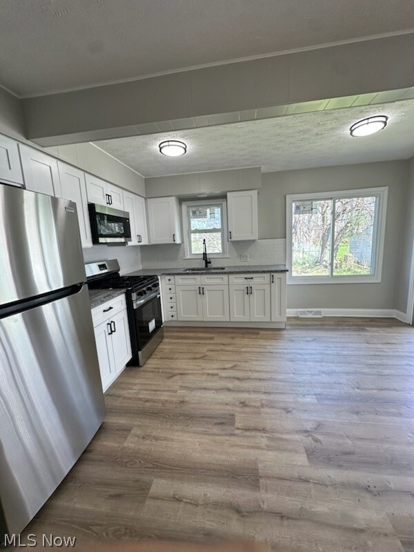 Photo - 20605 Hansen Rd