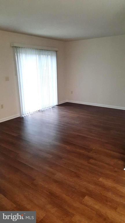 Photo - 303 Antilles Court