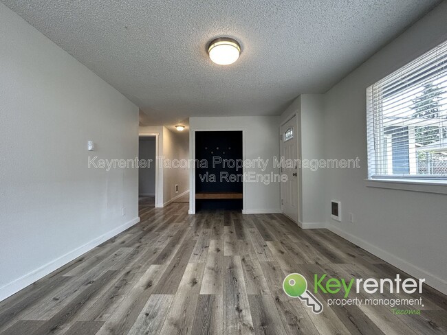 Photo - 2018 E 35th St