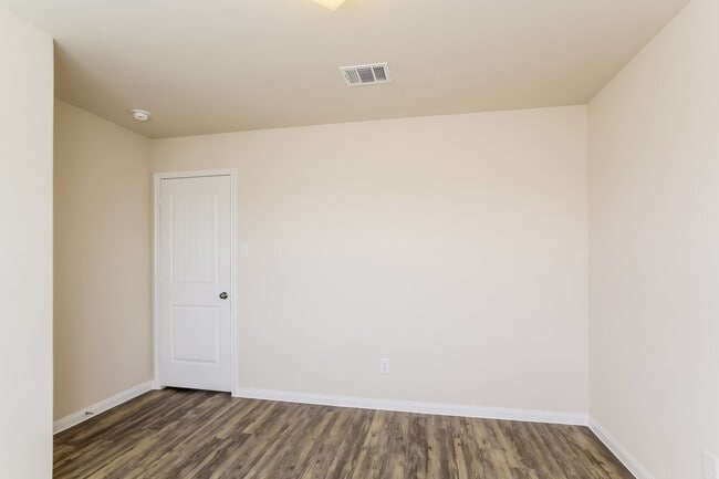 Photo - 11943 Munich Dr