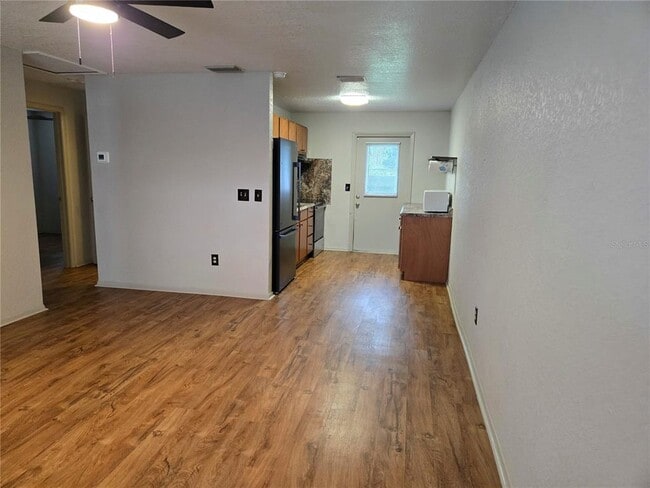 1517 S Taylor Rd