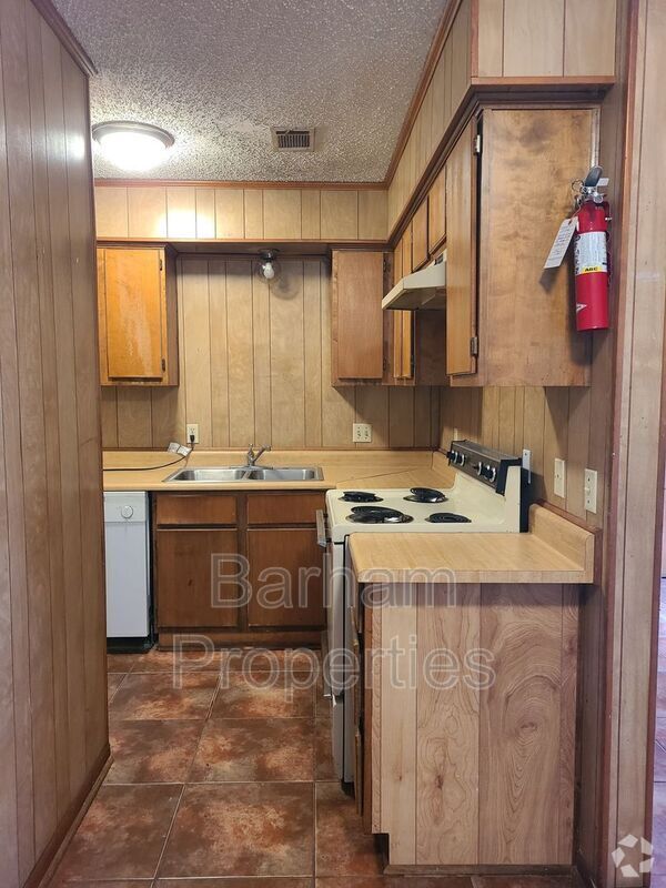 Building Photo - 318 Houston St Unit Apt #8