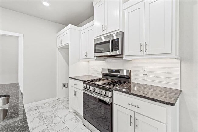 Photo - 200 Tricha Cir SW
