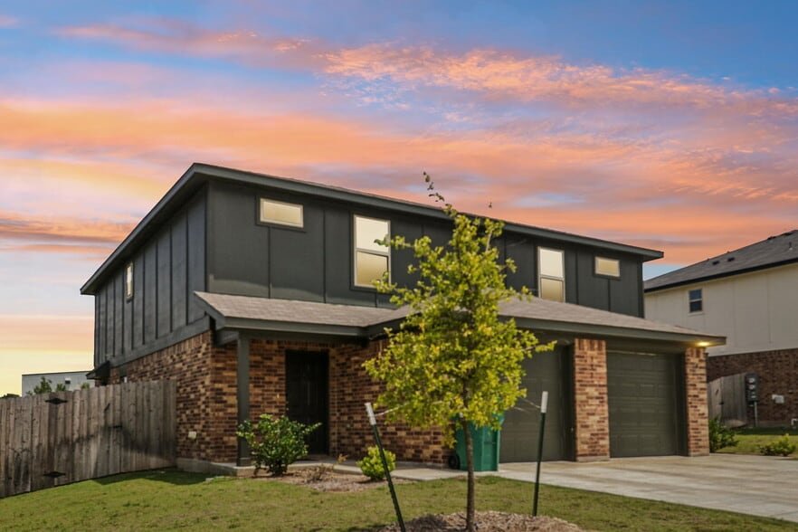 Tejas Pointe