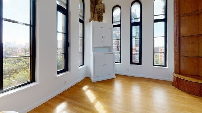 Photo - 6 Massachusetts Ave Unidad TOWER