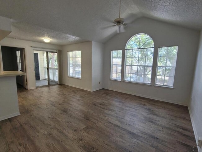 Photo - 1021 S Hiawassee Rd