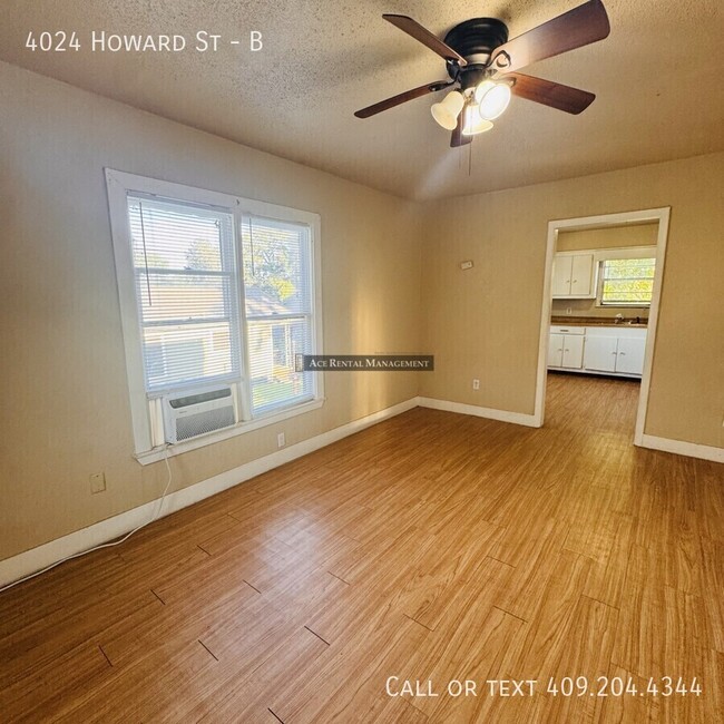 Photo - 4024 Howard St Unit B