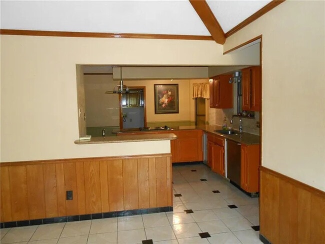Photo - 4932 Longwood Ct