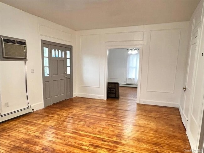 Photo - 65 Monhagen Ave