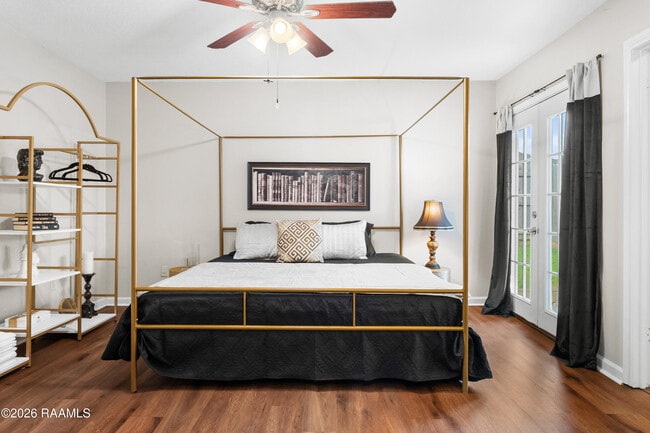 Photo - 401 Pinto St