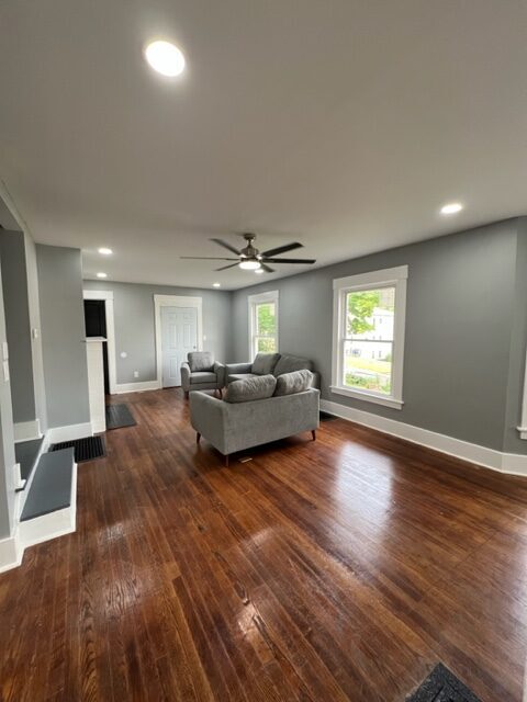 Photo - 300 Lexington Ave