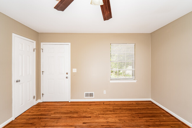 Photo - Charming 3 Bedroom Home