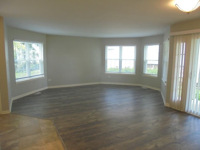 Photo - 1122 St Andrews Ct