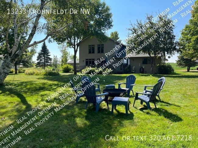 13233 Krohnfeldt Dr NW