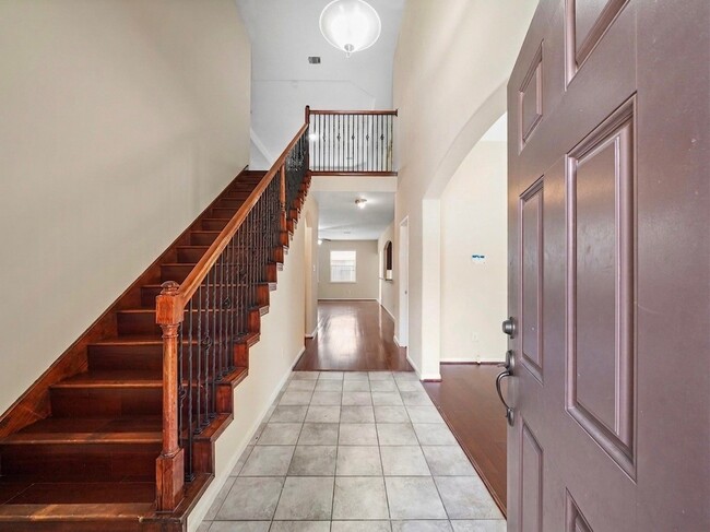 Photo - 21614 Mid Peak Way