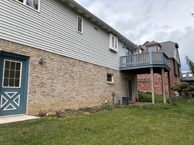 Photo - 945 1/2 Broglie Dr