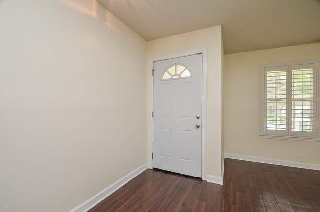 Photo - 6230 Canyon Rock Way